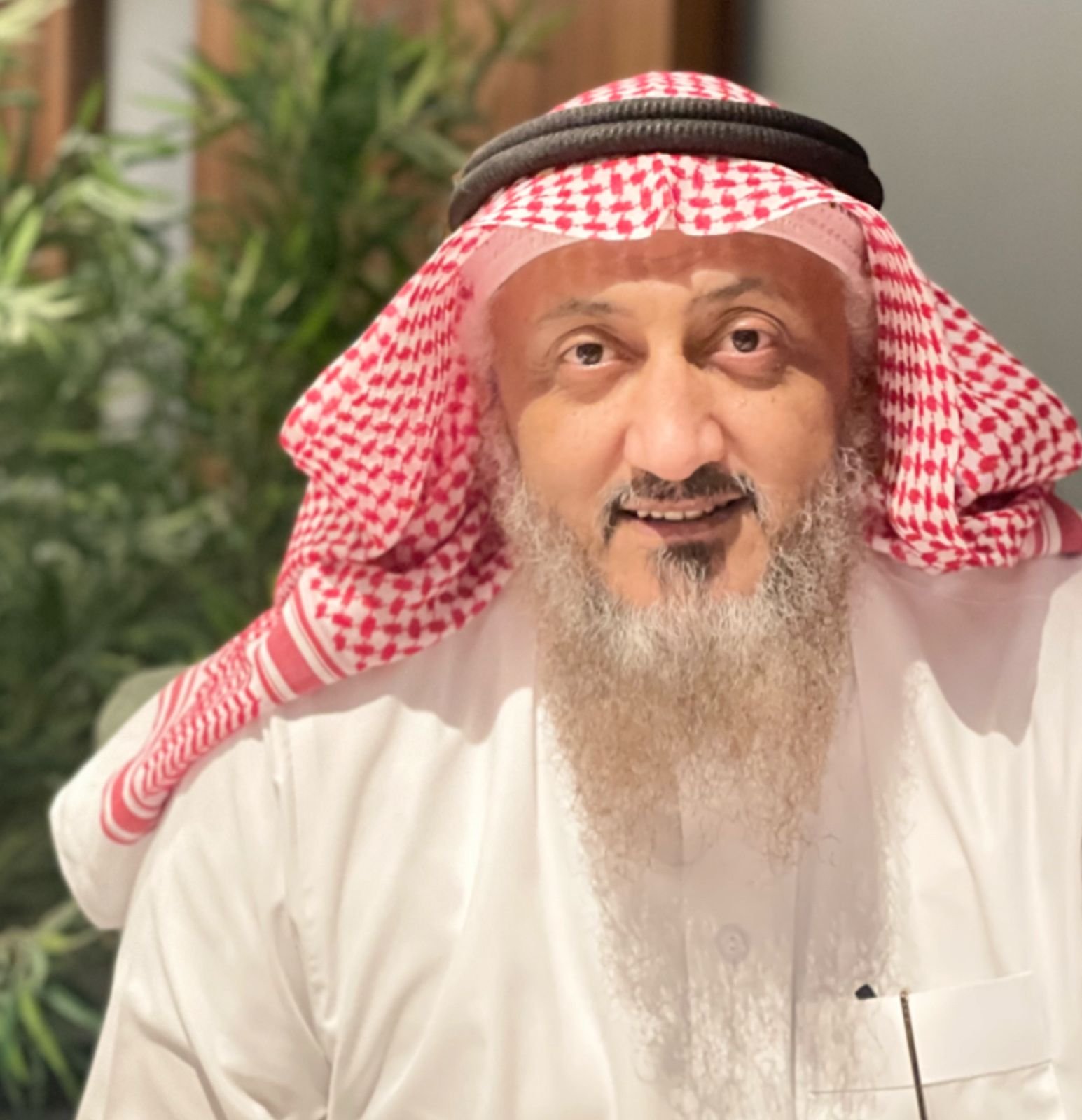 أ. عمر عيسى الطيران